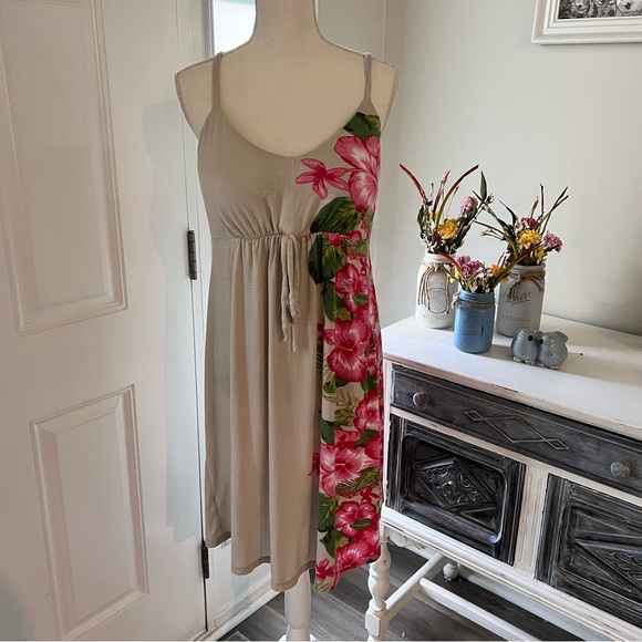 Margaritaville Dresses & Skirts - Margaritaville summer sleeveless dress size medium, tropical floral